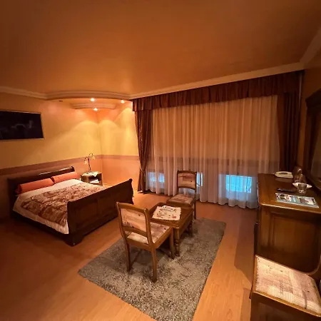 Monaco 3* بييلينا