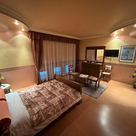 Monaco بييلينا