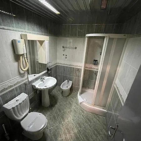 فندق Monaco بييلينا